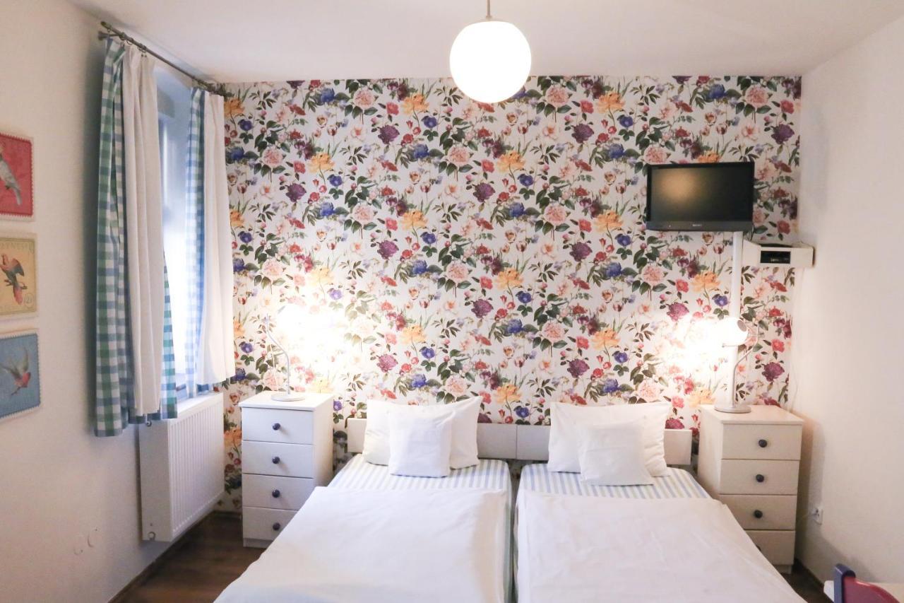 Hotel Dubina Kyselka  Zewnętrze zdjęcie