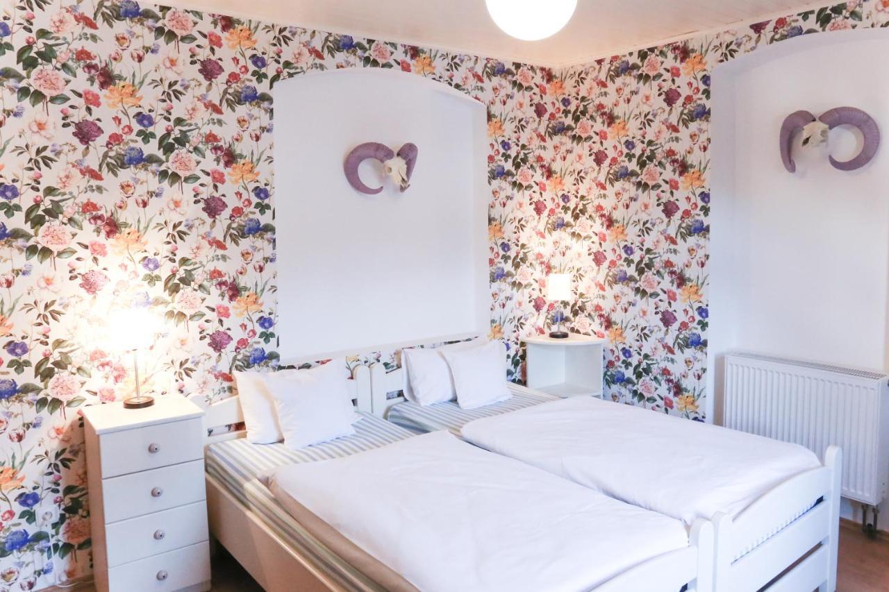 Hotel Dubina Kyselka  Zewnętrze zdjęcie